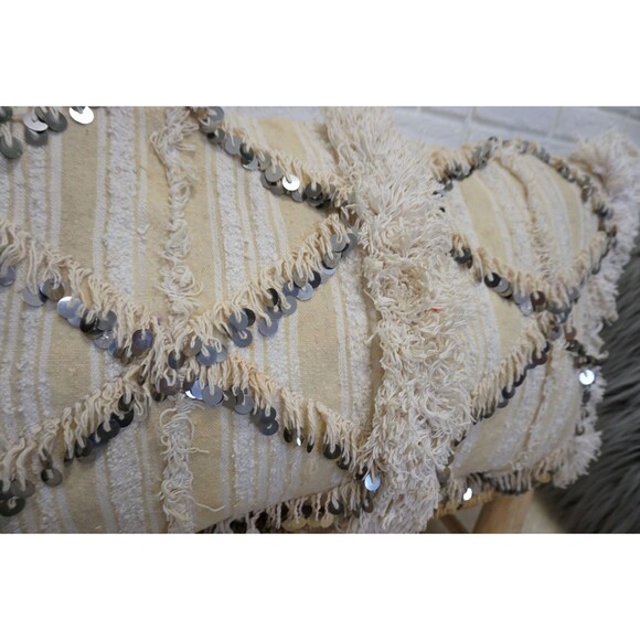 White Vintage Berber Handira Pillow Moroccan Wedding Blanket Cushion 03YS00223 - Picture 7 of 10